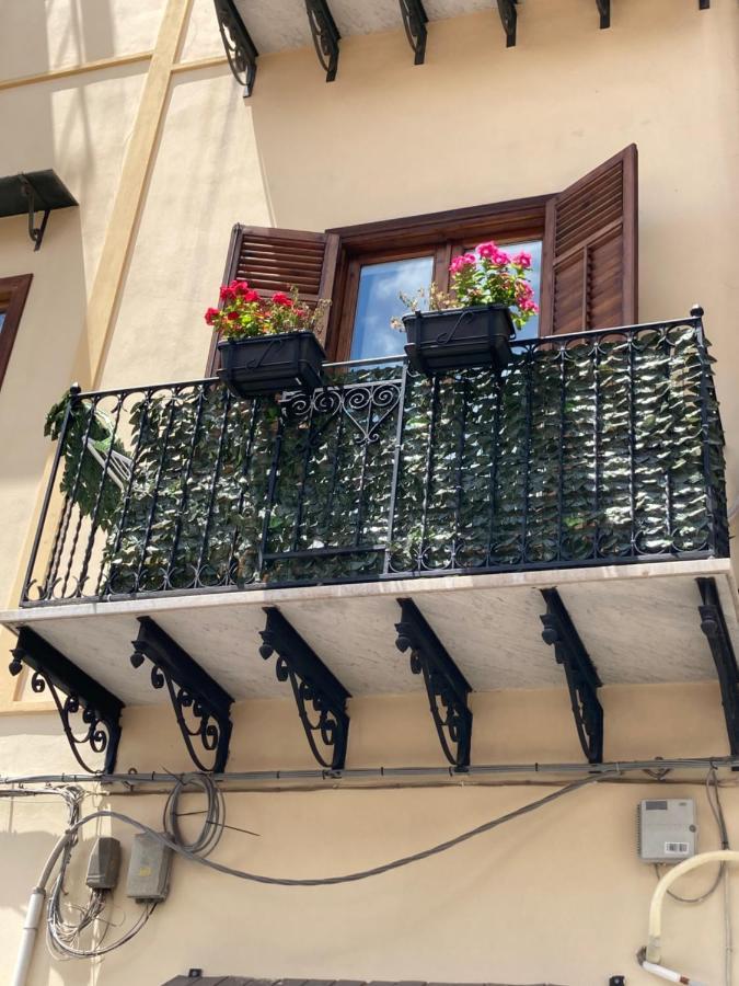 Apartament La Lumaca Kalsa Palermo Zewnętrze zdjęcie